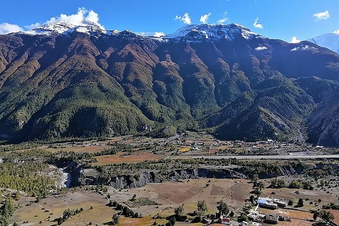 10 Days Annapurna Circuit Trek - Gunsang, Yak-Kharka, and Thorung Phedi: The Build-Up Phase