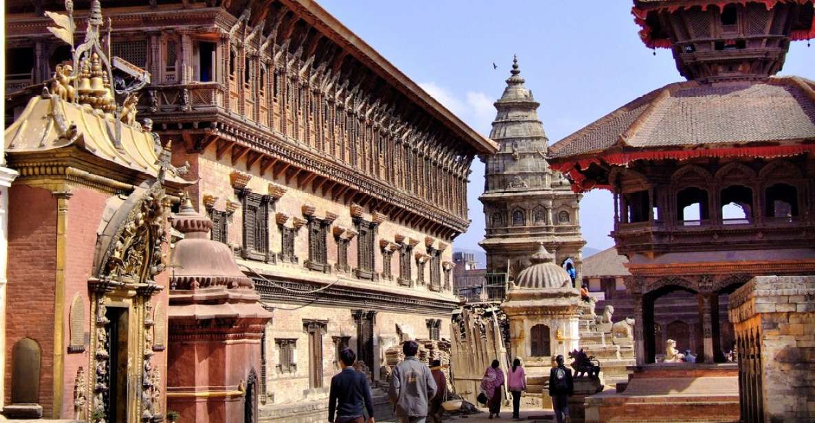 10 Days Nepal Adventure Tour from Kathmandu - Chitwan National Park: canoeing, birding, and elephant bathing