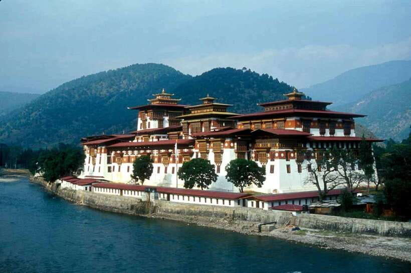 3 Days Bhutan Cultural Tour - Thimphu highlights: textiles, paper, and Bhutan’s stamp culture