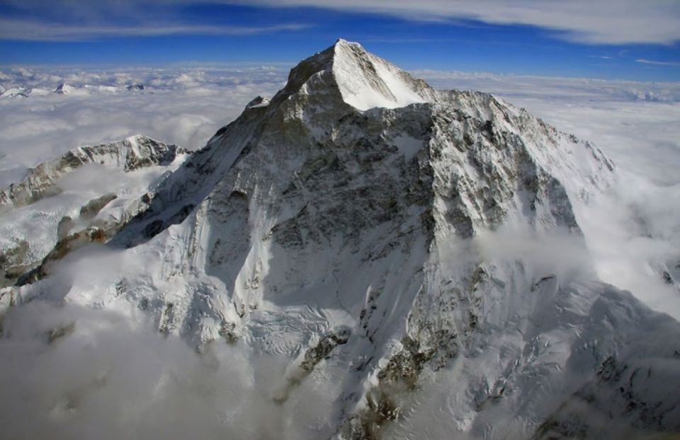 45-Minute Mount Everest Flight Tour from Kathmandu - Jetstream 41 Comfort at High Altitude (Around 25,000 Feet)