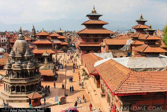 Bhaktapur darbar, Patan Darbar square & Changu Narayan in 1 day - The guide experience: why Prakash-style explanations matter