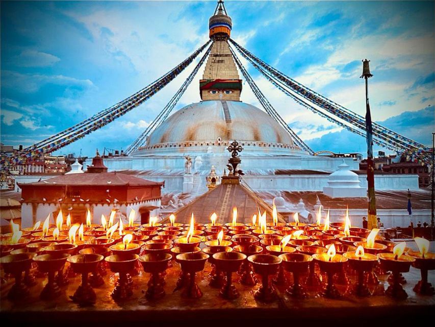 Bhaktapur Durbar Square and Boudhanath Stupa - Private guide magic: when “licensed” actually matters