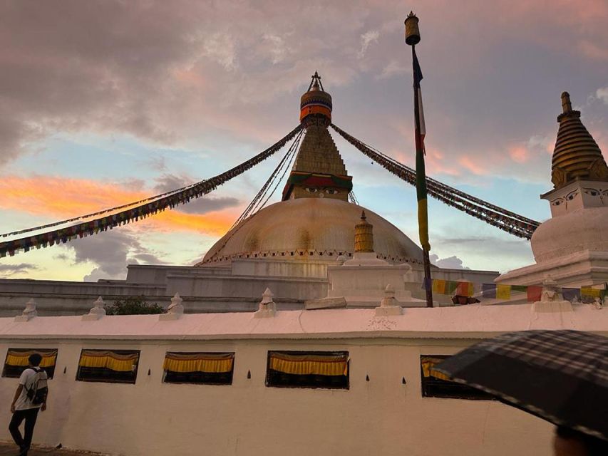 Bhaktapur Durbar Square and Boudhanath Stupa - Boudhanath Stupa: the quiet force of a living spiritual place