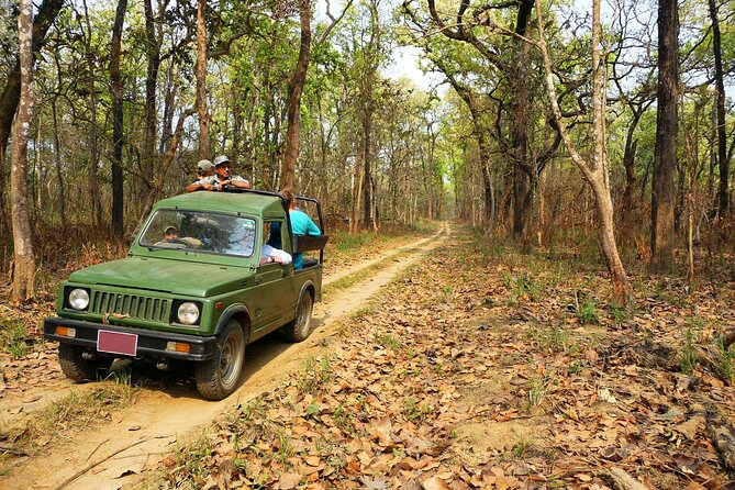 Chitwan Jungle Safari 3-Day Tour - Day 1 in Chitwan Tharu Village: where the culture connects to the park