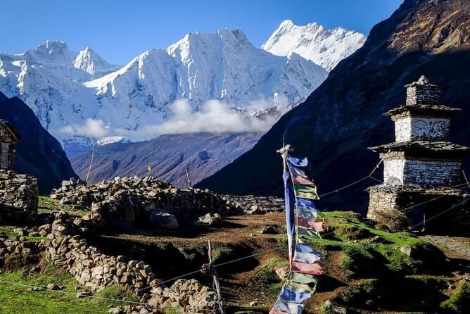 Dancing in the Manaslu Circuit Trek - Getting started in Kathmandu: transfers that set your pace