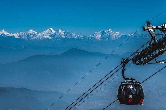 Day tour to Chandra Giri Hill - Riding the cable car: the “moving viewpoint” experience