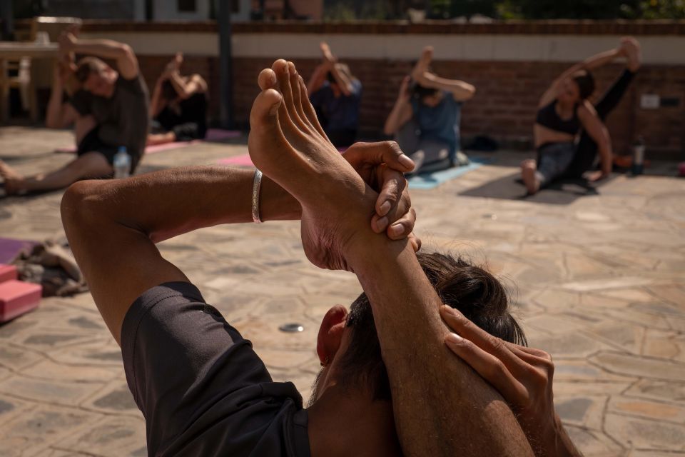 Day Yoga Meditation Retreat with Lunch, Kathmandu - The breathing and chanting session: where the value lives