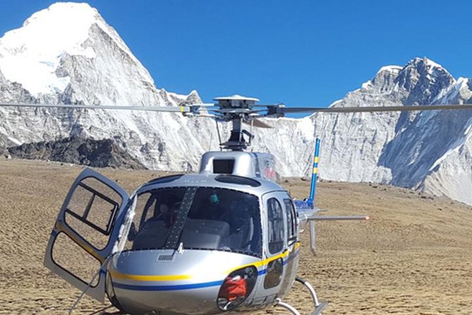 Everest Base Camp Helicopter Tour landing at Hotel Everest View - Flying from Kathmandu to Everest Base Camp in a half-day