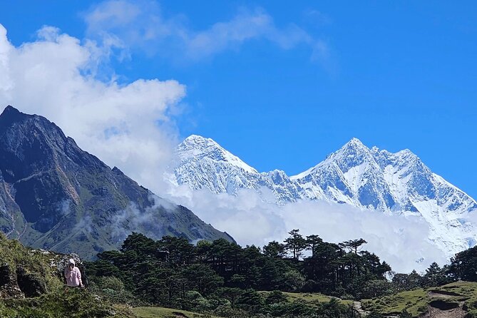 Everest Base Camp Trek - Everest Base Camp: the destination that connects trekkers and climbers