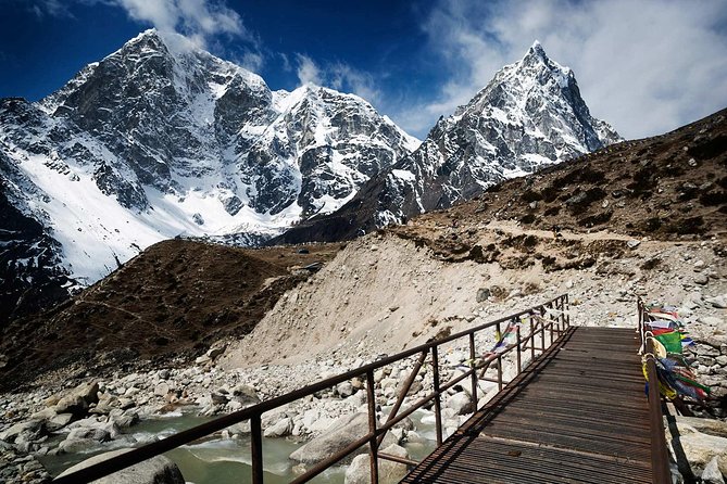 Everest Base Camp Trek with Helicopter Return - 10 Days - Lukla to Phakding: green valleys and your first test steps