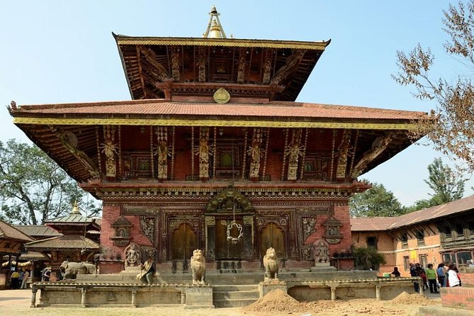 Full Day Bhaktapur Changunarayan And Nagarkot Tour in Nepal - Bhaktapur Durbar Square: UNESCO Royal Plaza Energy at Street Level