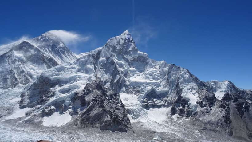 Kathmandu: 15-Day Everest Base Camp Trek with Guide - Price and logistics: what $675 covers, and what you must budget separately