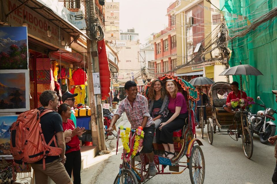 Kathmandu at Sunset: Explore the City on Rickshaw - Entering Kathmandu by pedicab: why this sunset format works