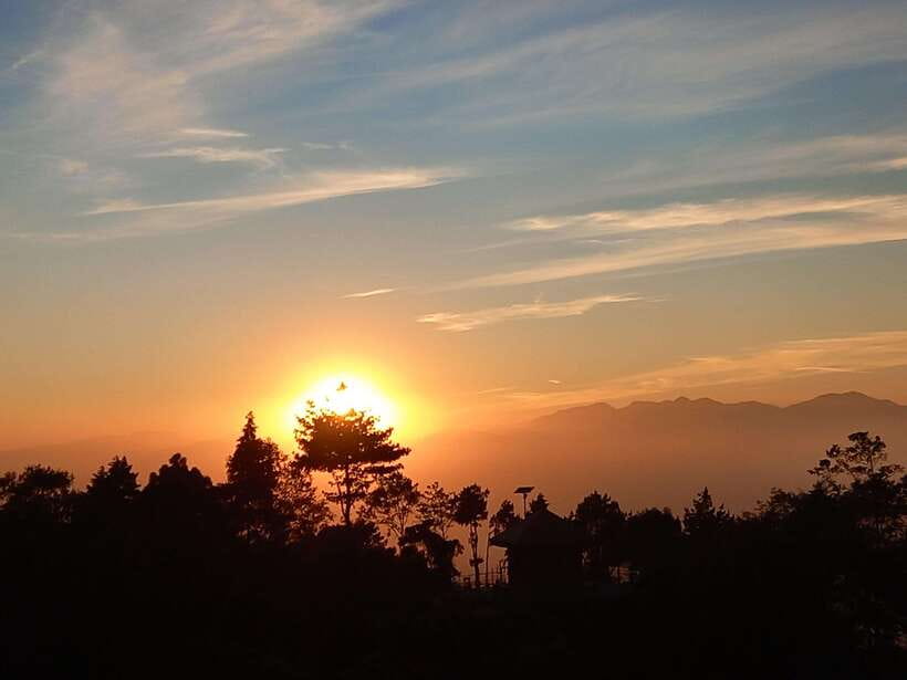 Kathmandu: Chandragiri Cable Car Half Day Tour - Chandragiri Hills viewpoint: Ganesh Himal, Manaslu, and Langtang moments