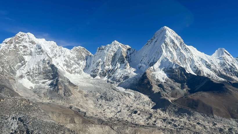 Kathmandu: Everest Helicopter Tour with Landing & Breakfast - Price and value: what you’re really paying for