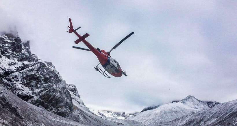 Kathmandu: Everest Helicopter Tour with Landing & Breakfast - Should you book this tour?
