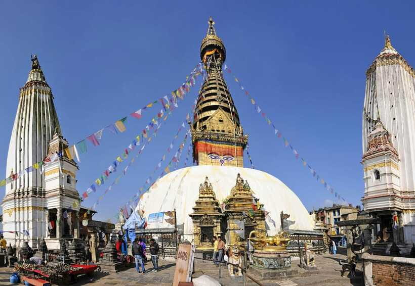 Kathmandu: Full-Day Budget Bus Tour of Kathmandu Valley - Budget price and the real cost: entrances are about $20