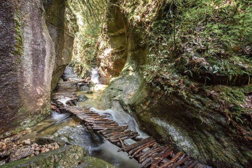 Kathmandu: Shivapuri Hill Day Hike with Lunch box - Budhanilkantha Temple: a cultural pause on your way up