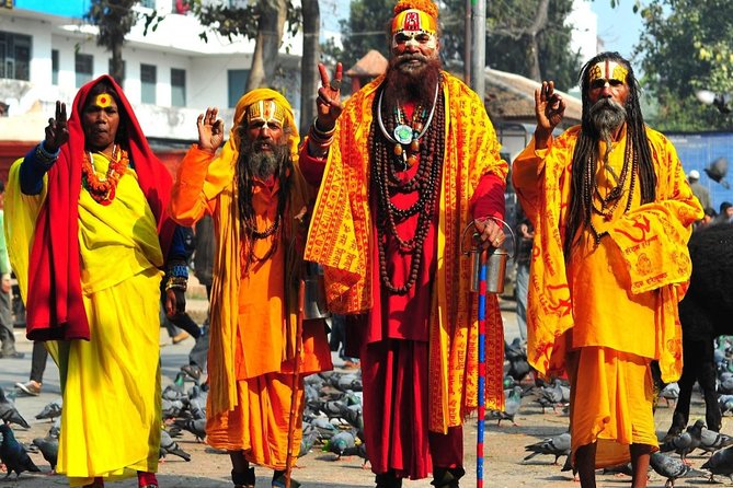 Kathmandu Spiritual Sites: Bodhnath & Pashupatinath Tour - The short Thamel pit-stop before you head out