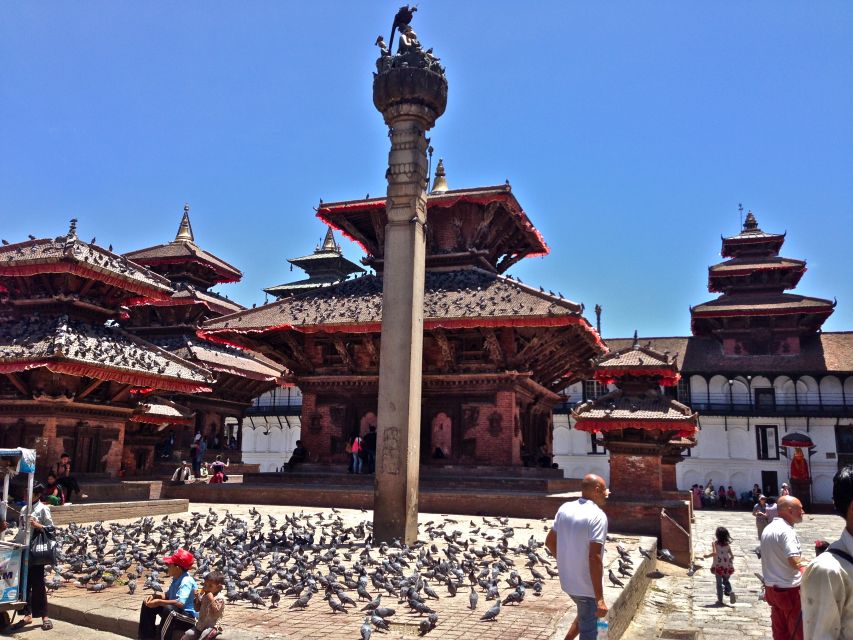 Kathmandu : Swambhunath & Durbar Square Guided Half Day Tour - Kathmandu Durbar Square: Carved Courtyards and Royal-Temple Stories
