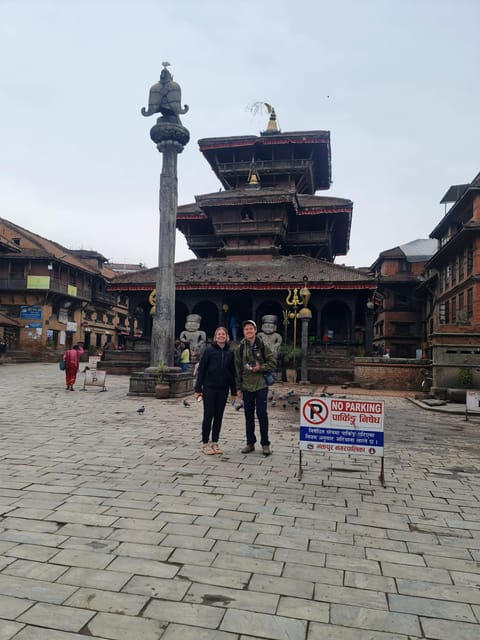 Kathmandu's 7 UNESCO Heritage Gems: Private Full-Day Tour - How the guide, food tasting, and pacing change the day