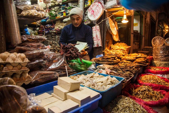 Local Bazaar Walking Tour in Kathmandu with Professional Guide - Price and logistics: what $100 buys you (and what it doesn’t)