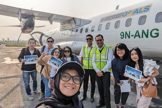Mount Everest Scenic Flight 50 Minutes - Certificates, Small Groups, and the Feel of a Smooth Operation