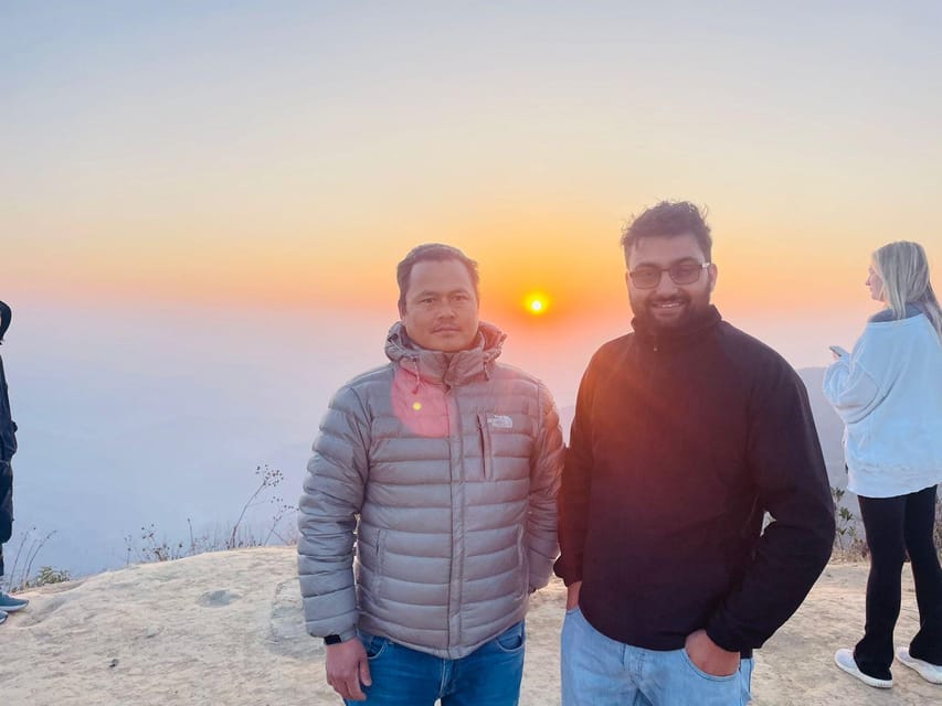 Nagarkot: Sunrise Tour & Hiking Trip Nagarkot from Kathmandu - Time with peaks, time with people: what the guide adds