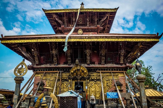 Nagarkot sunrise with trip to Changu Narayan Temple and Bhaktapur Durbar Square - A Guide Who Connects the Dots (Rajat Khatiwada as an Example)