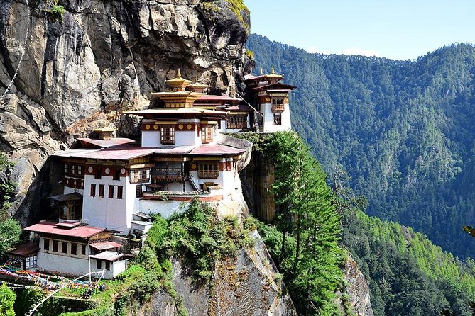 Nepal and Bhutan Tours - Changangkha Lhakhang and Drubthob Goemba’s calmer pace