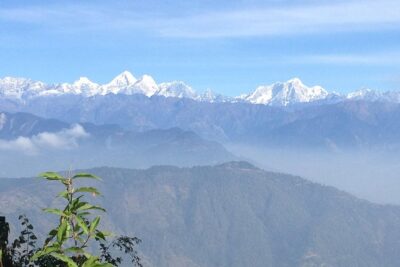 One day hike near Kathmandu - Getting there: the 5:15 am start and the 1.5-hour drive