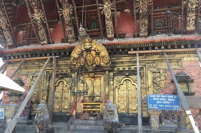 Private Day Tour in Kathmandu Valley Rim with Bhaktapur Sightseeing - Sanga’s Kailashnath Mahadev statue: huge scale, short attention span