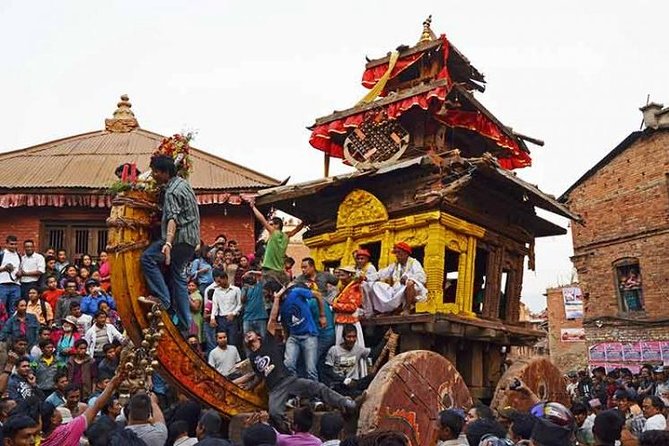 Private Day Tour: Patan and Bhaktapur from Kathmandu - Jawalakhel Tibetan Handicraft Center: Carpet Weaving, Real Craft Work