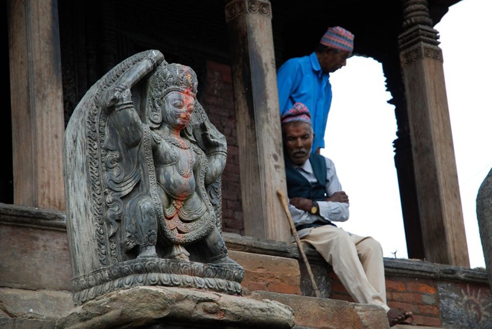 Private Half Day Kirtipur Trip With Newari Food Tasting - Uma Maheshwar temple: architecture and views in the same breath
