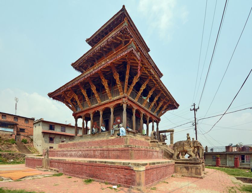 Private Half Day Kirtipur Trip With Newari Food Tasting - Newari lunch and food tasting: what to expect and how to handle the heat
