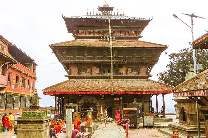 Private half day Medieval Kirtipur town with Newari food tasting trip - Everyday life between temples: brick houses and rooftop rice drying