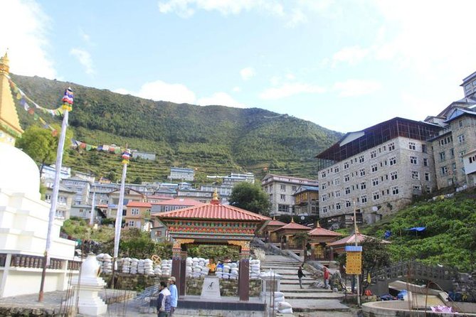 Short Everest Base Camp Trek 10 Days - Phakding to Namche Bazaar: The Dudh Koshi Follow-and-Feel Climb